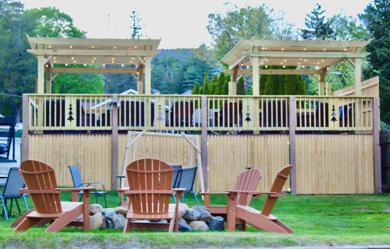 The Sundowner On Lake George Exterior photo